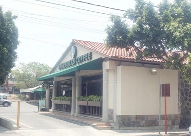 Plaza Comercial en Venta – Zona Dorada de Cuernavaca - Imagen 2