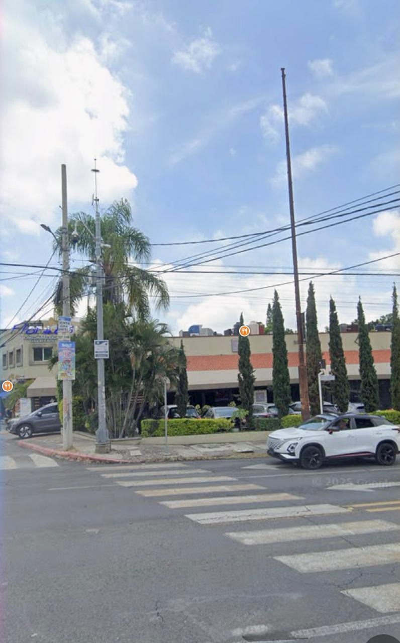 Plaza Comercial en Venta – Zona Dorada de Cuernavaca